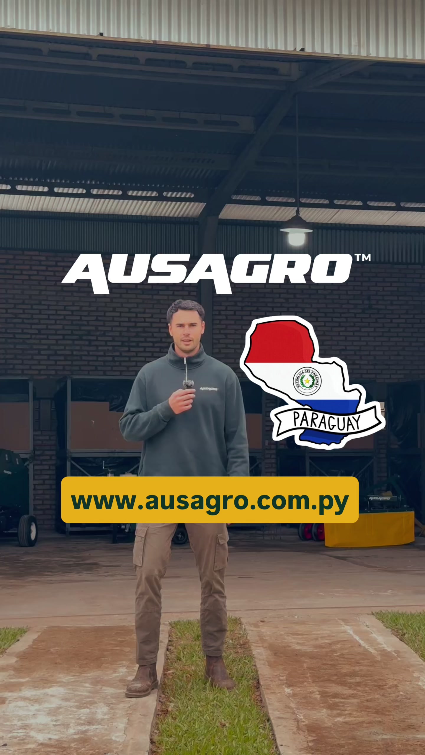 Fundadores de Aus Agro en stand de feria